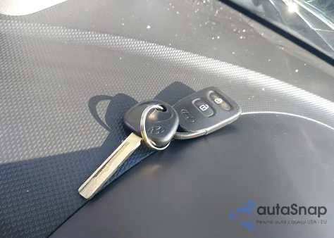 2016 Hyundai Accent Se z USA, uszkodzony, nr VIN KMHCT4AE5GU011547